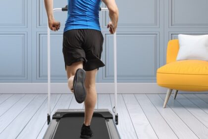Laufband elektrisch klappbar 10km/h LED Display